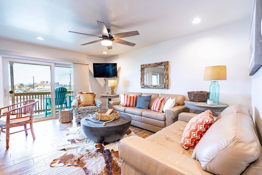 Rockport, TX 78382,620 S Fulton Beach Road #205