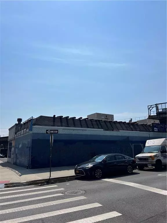 Brooklyn, NY 11204,7107 New Utrecht AVE