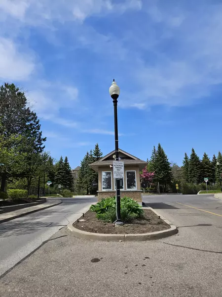 14 St Moritz WAY #Parking Level A, 13, Markham, ON L3R 4G1