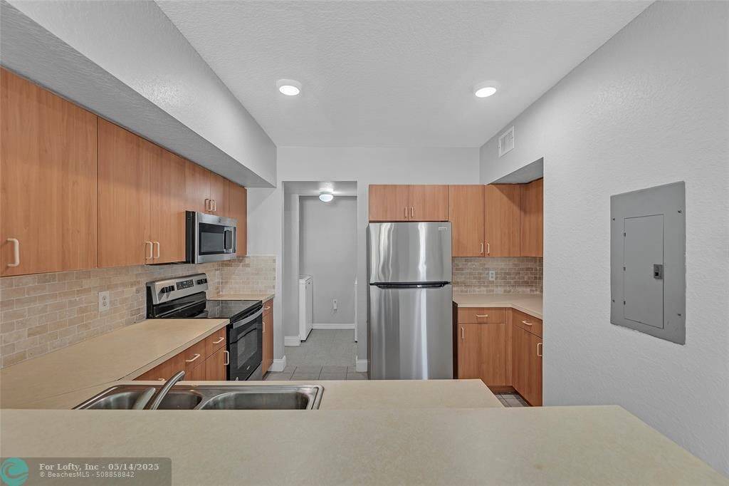 North Lauderdale, FL 33068,[StreetName,UnitNumber,StreetNumber,StreetDirPrefix]
