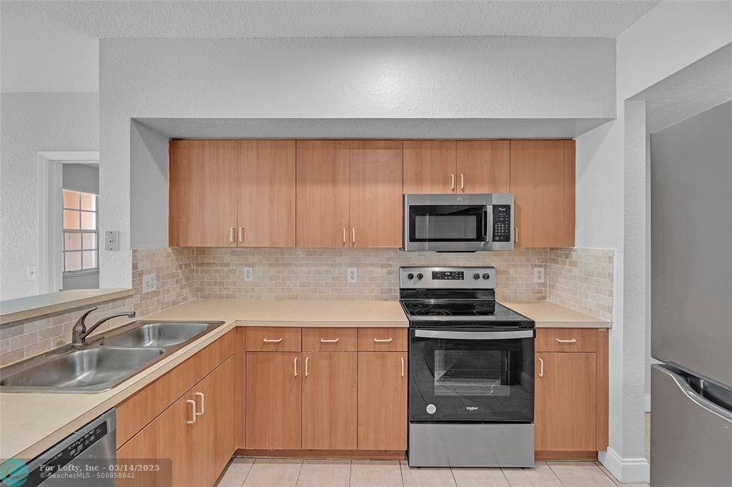 North Lauderdale, FL 33068,[StreetName,UnitNumber,StreetNumber,StreetDirPrefix]