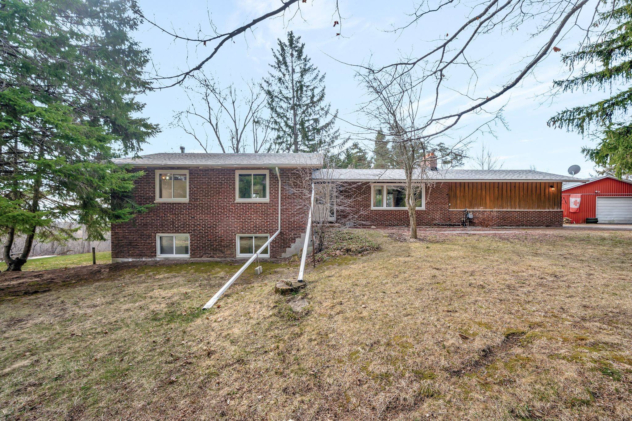 Brighton, ON K0K 1H0,443 Smith ST