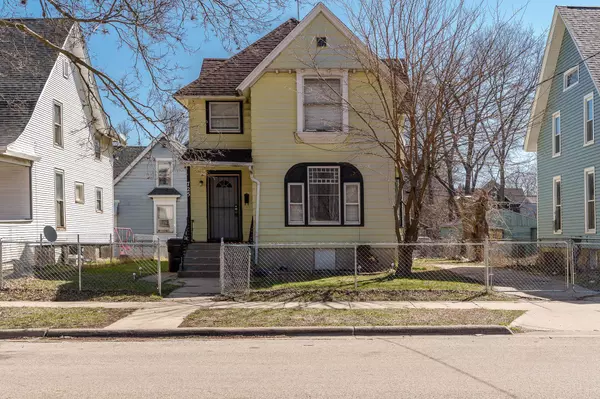 725 N Horsman Street, Rockford, IL 61101