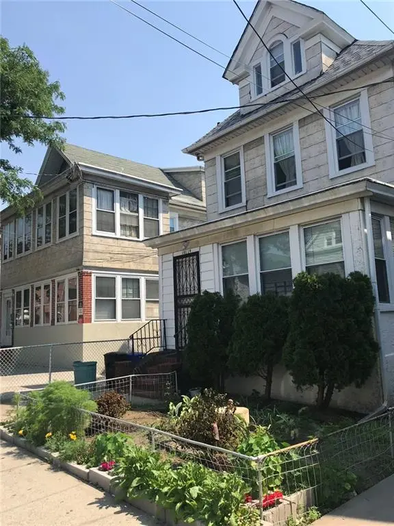 101-19 113th ST, South Richmond Hill, NY 11419