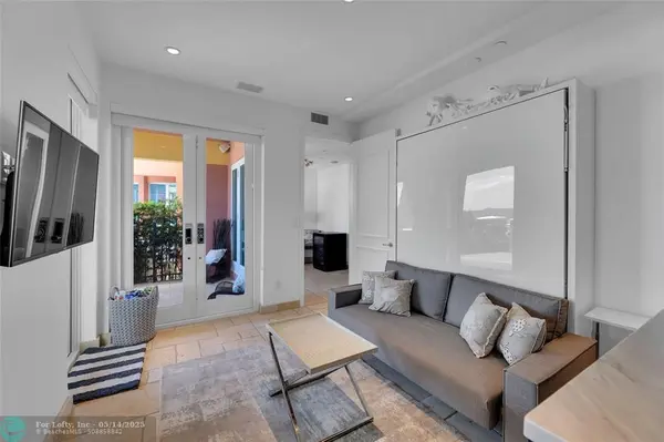 Fort Lauderdale, FL 33305,2150 N Ocean Blvd #IV