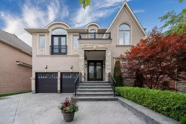 Oakville, ON L6L 0A2,3380 Mistwell CRES N