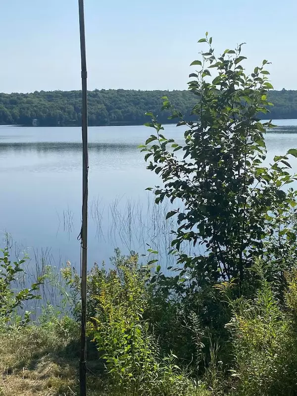 Huntsville, ON P0A 1R0,194 Maws RD
