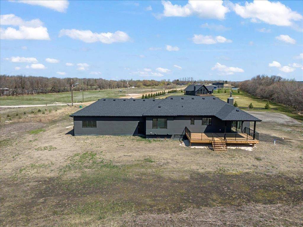 Lorette, MB R0A 0Y0,21 Sand River DR