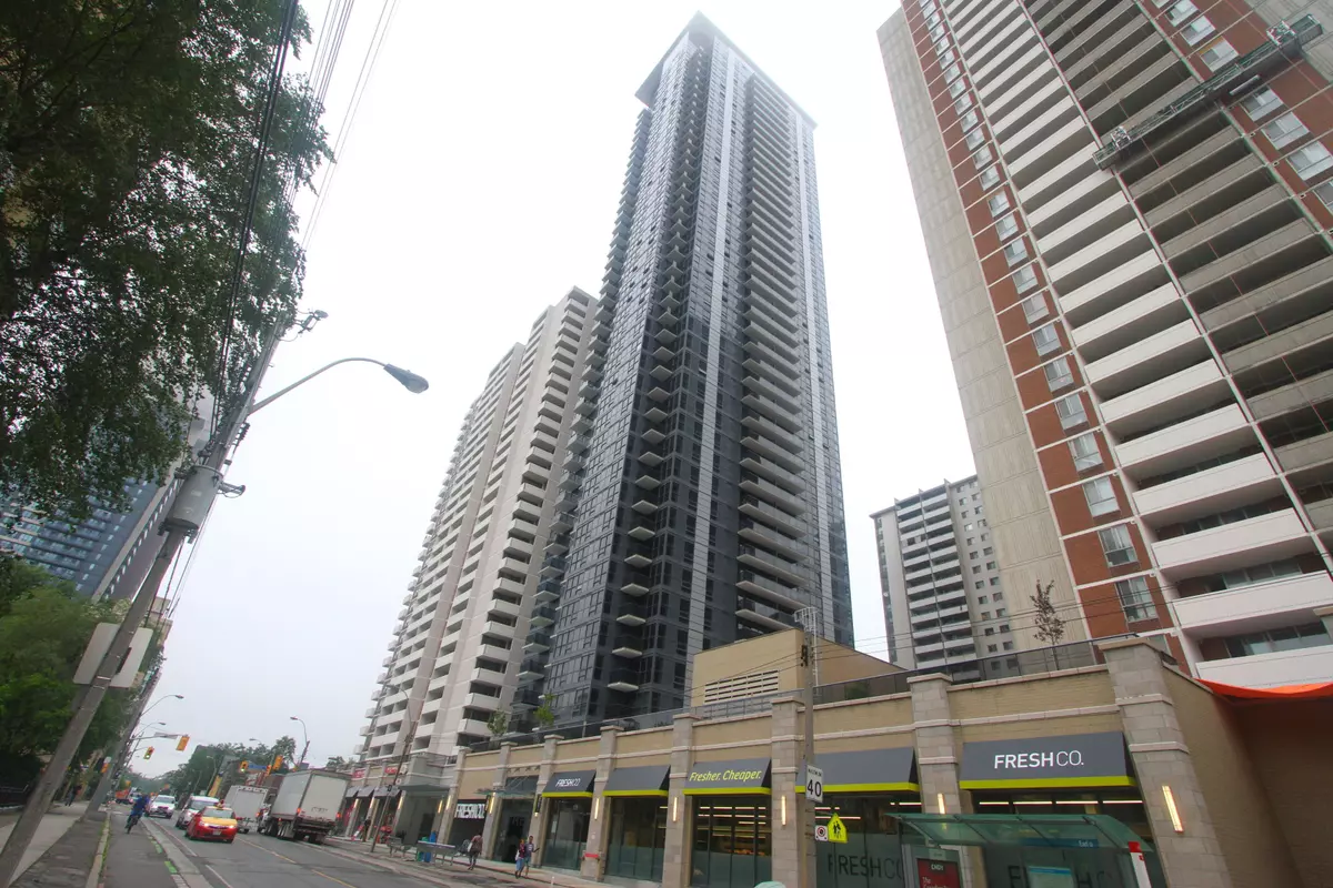 Toronto C08, ON M4X 0A1,561 Sherbourne ST #2402