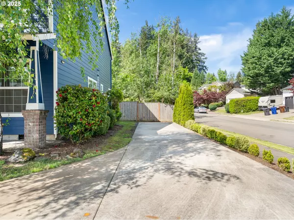 Oregon City, OR 97045,13688 SANDRA LOOP