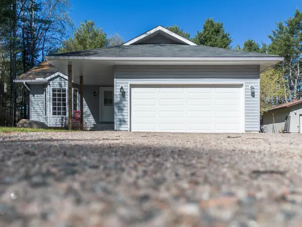 Laurentian Hills, ON K0J 1P0,60 Legere DR