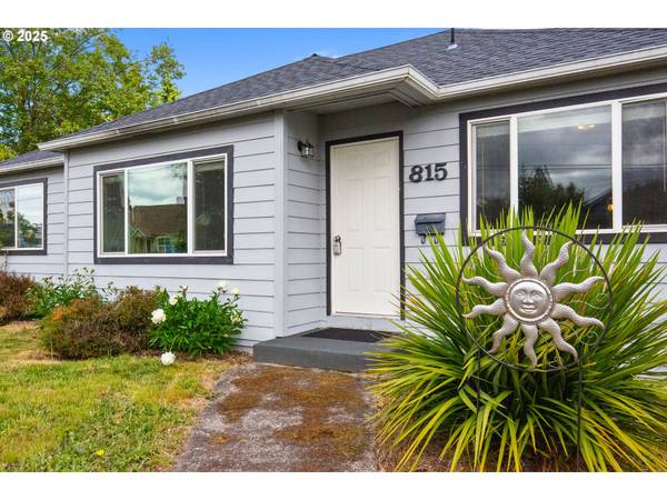 815 W NEBO ST, Roseburg, OR 97471