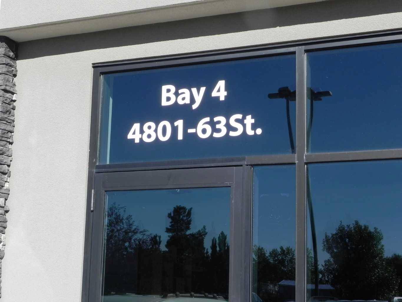 4801 63 ST #4, Lacombe, AB T4L 1K7