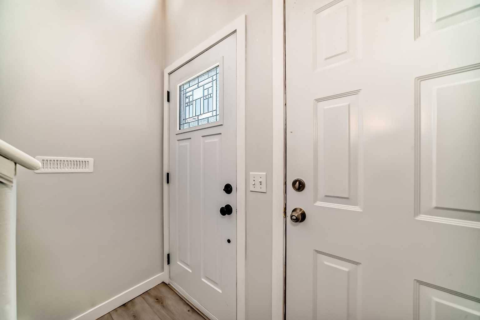 Airdrie, AB T4B 2B1,906 Allen ST