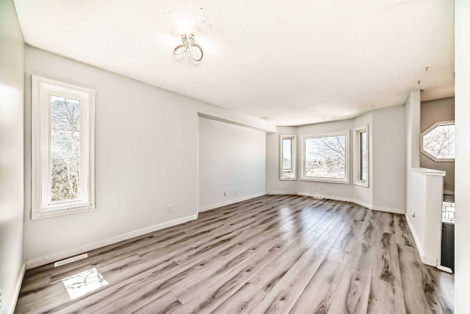 Airdrie, AB T4B 2B1,906 Allen ST