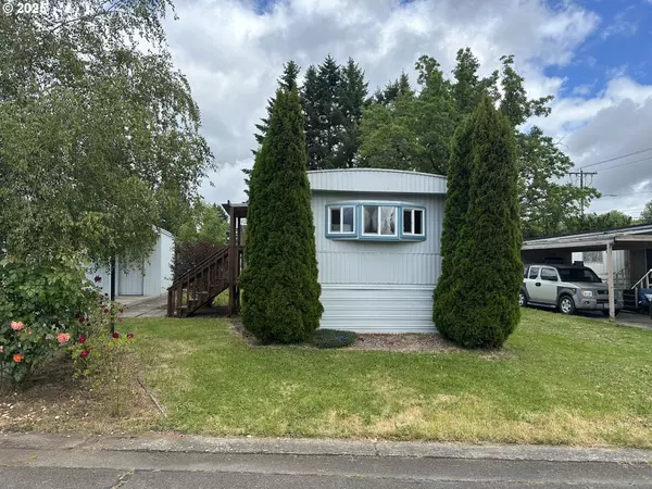 1103 N SPRINGBROOK RD #15, Newberg, OR 97132