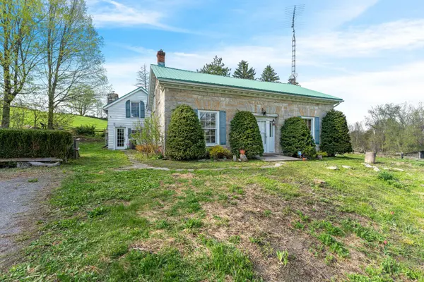 Centre Hastings, ON K0K 2Y0,1967 Moira RD