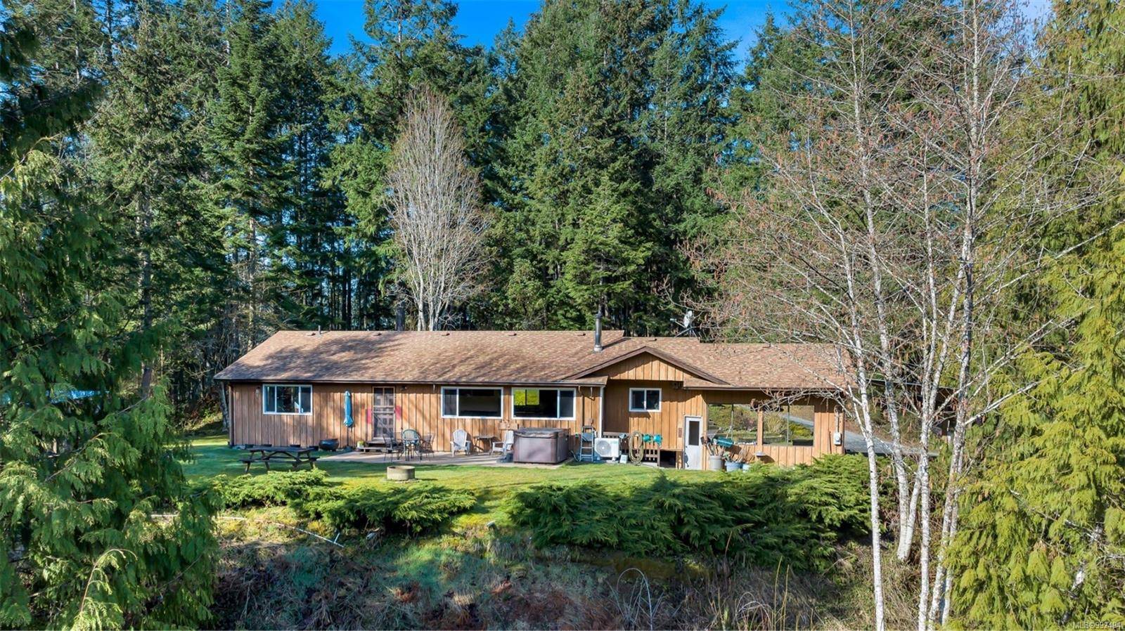 Duncan, BC V9L 5W7,7336 Osborne Bay Rd