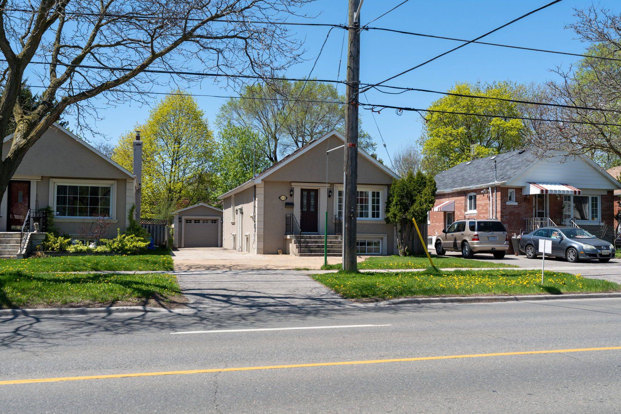 Toronto E04, ON M1L 3J2,710 Pharmacy AVE