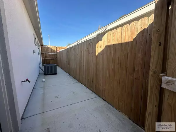 Edinburg, TX 78541,1505 SHAVANO DR.