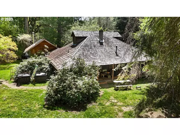 2128 STARVEOUT CREEK RD, Azalea, OR 97410