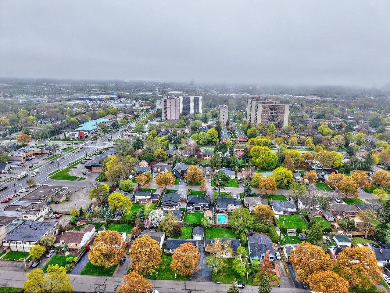 Burlington, ON L7T 3J1,965 KINGSWAY DR