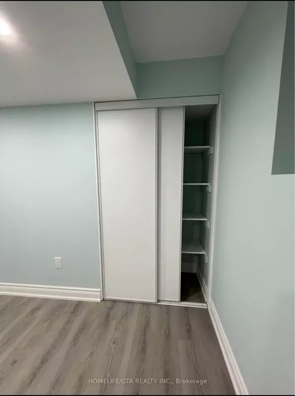 Ajax, ON L1T 4B3,35 Brockman CRES