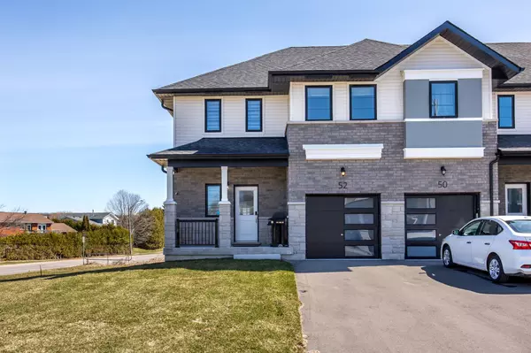 52 Lahey CRES, Penetanguishene, ON L9M 0W1