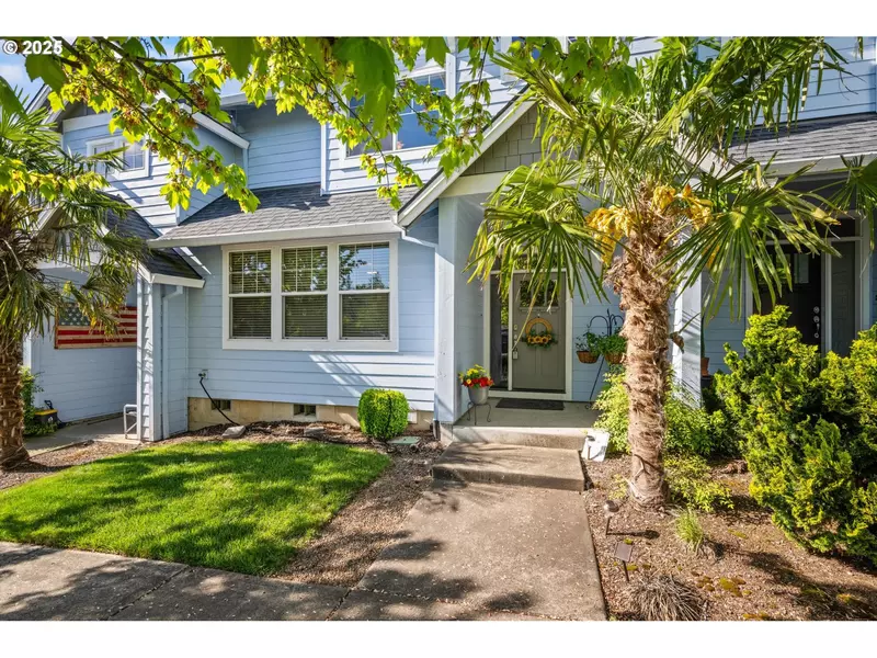 37967 CASCADIA VILLAGE DR, Sandy, OR 97055