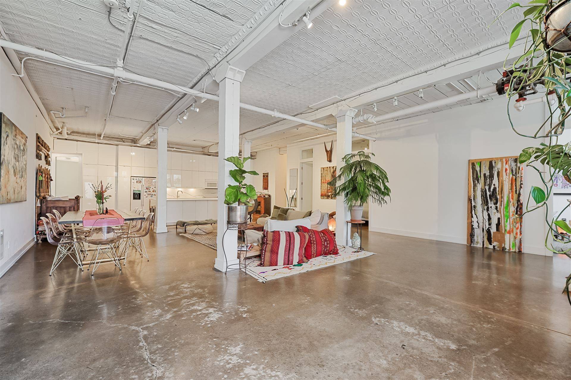 Toronto W01, ON M6K 2C9,26 Noble ST #2 & 3