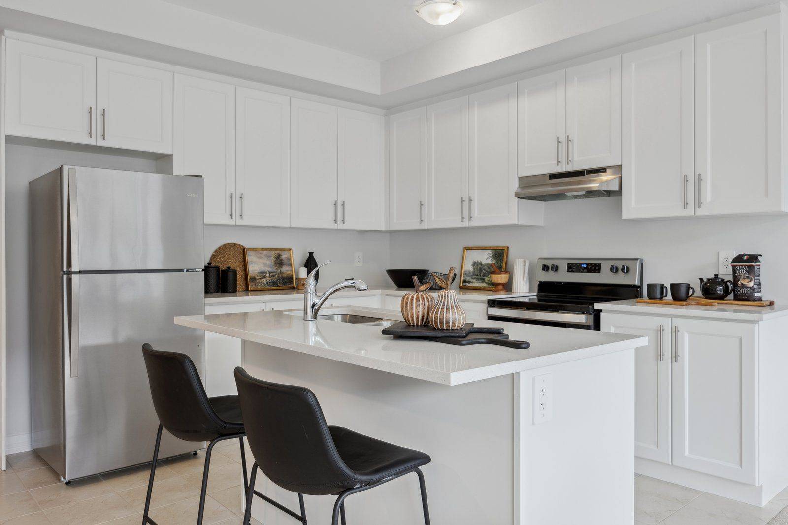 Kawartha Lakes, ON K9V 6C2,17 Keenan ST