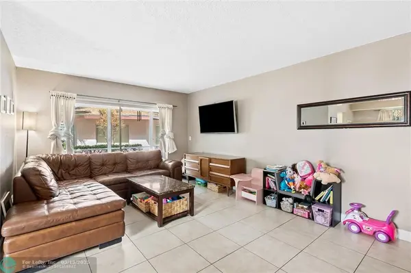 Fort Lauderdale, FL 33321,8002 Lagos De Campo Blvd #B-101