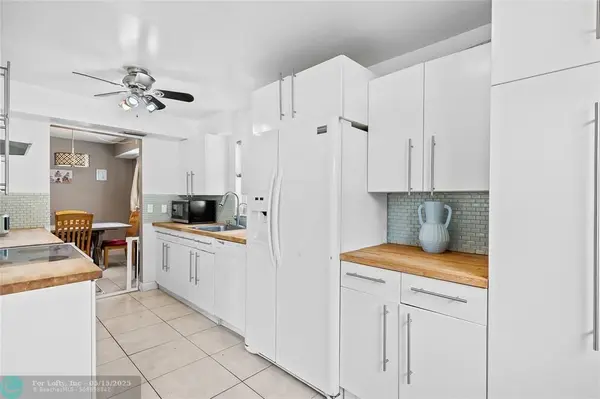 Fort Lauderdale, FL 33321,8002 Lagos De Campo Blvd #B-101