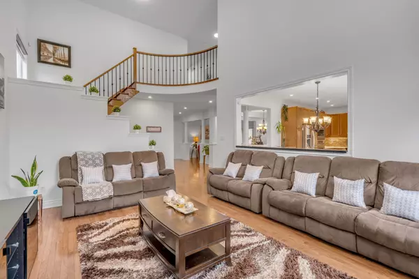 Brampton, ON L6P 1W4,10 Louvain DR