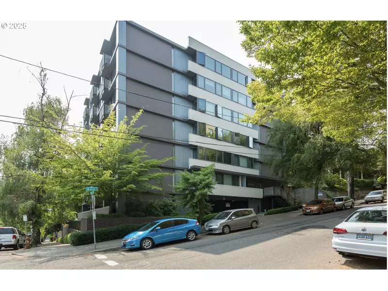 2020 SW MAIN ST #806, Portland, OR 97205