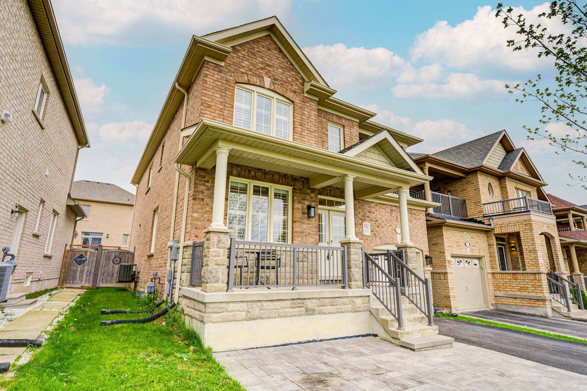 Markham, ON L6E 0K2,9 Desjardin DR