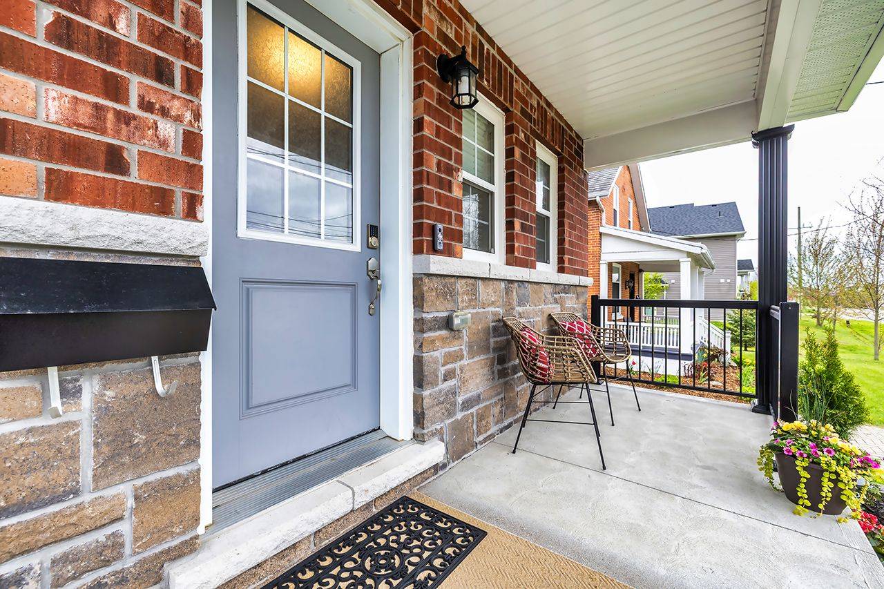 Cobourg, ON K9A 3C5,706 Ontario ST