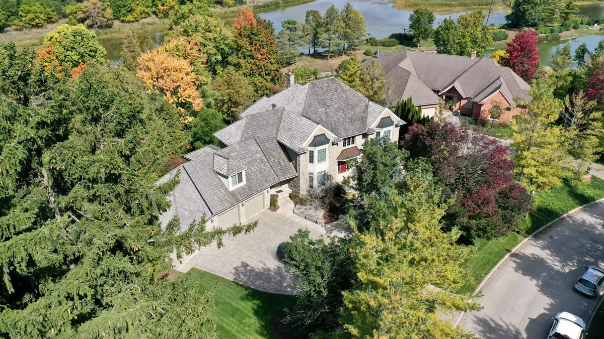 Waterloo, ON N2K 3N8,338 RIVER OAK PL