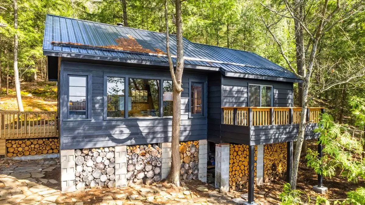 Algonquin Highlands, ON K0M 1J1,12865 Little Hawk South Sh N/A