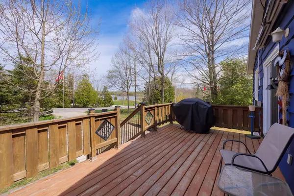 Northern Bruce Peninsula, ON N0H 1Z0,136 Maple DR