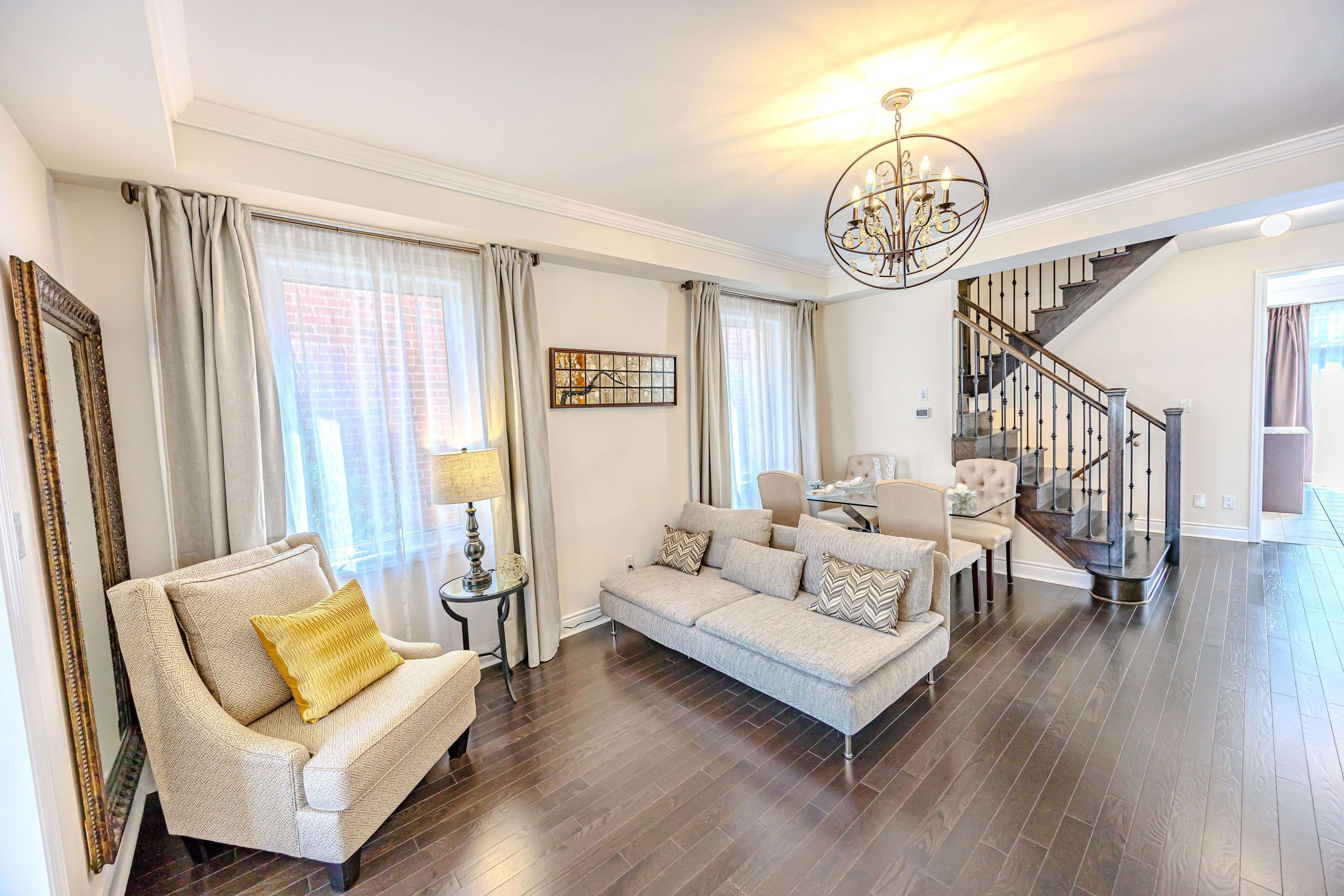 Newmarket, ON L3X 0B2,1029 Blackhall CRES