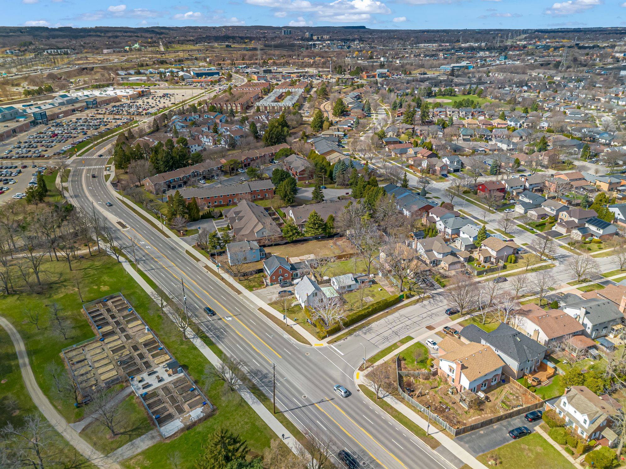 749 Maple AVE, Burlington, ON L7S 2K1