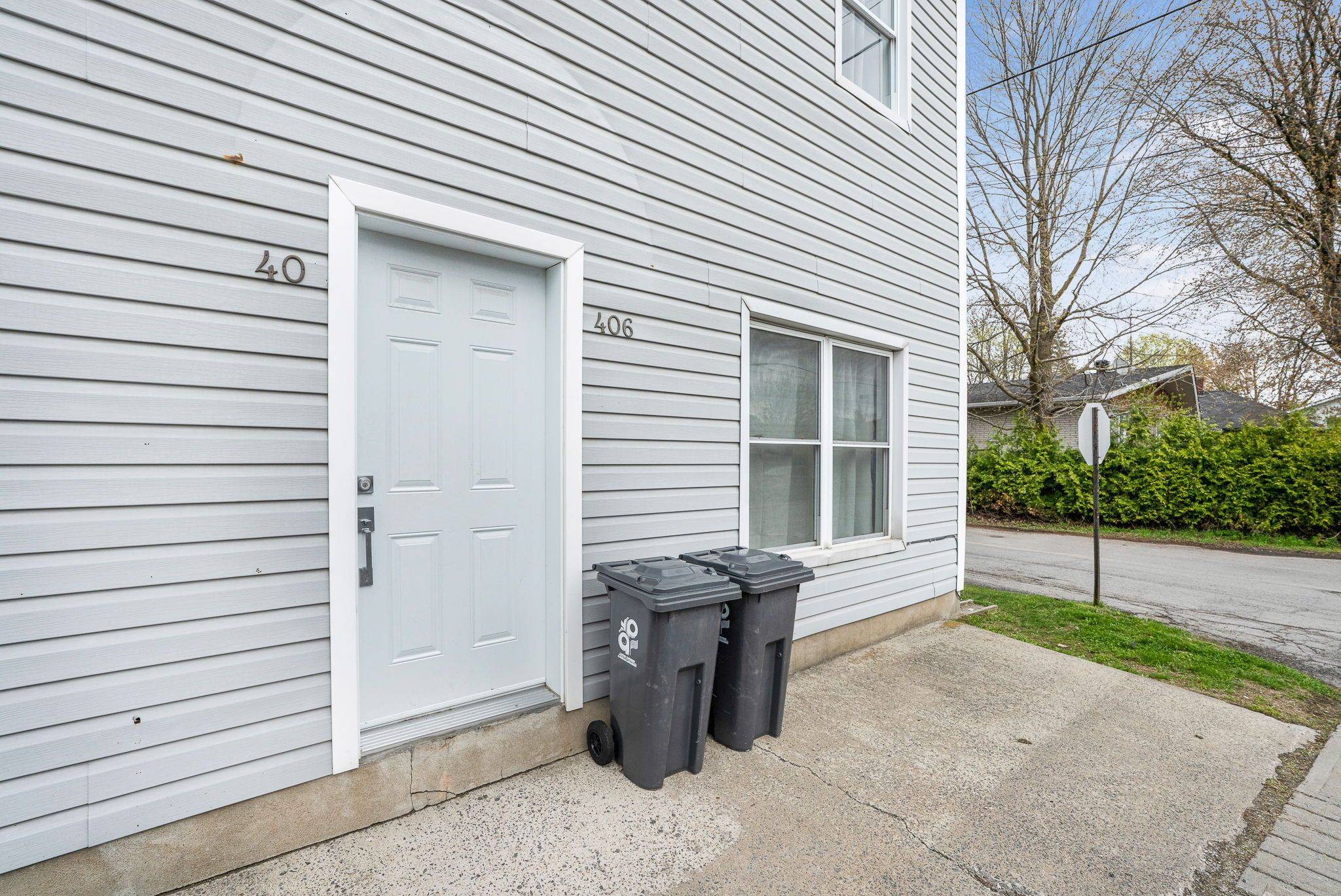 Alfred And Plantagenet, ON K0B 1A0,406-408 TELEGRAPH ST #406 A-C , 596 A-C