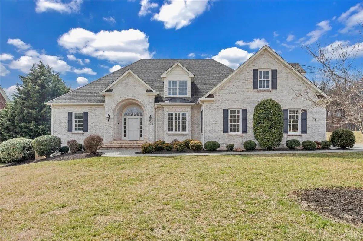1122 Boone Hill DR, Lynchburg, VA 24503