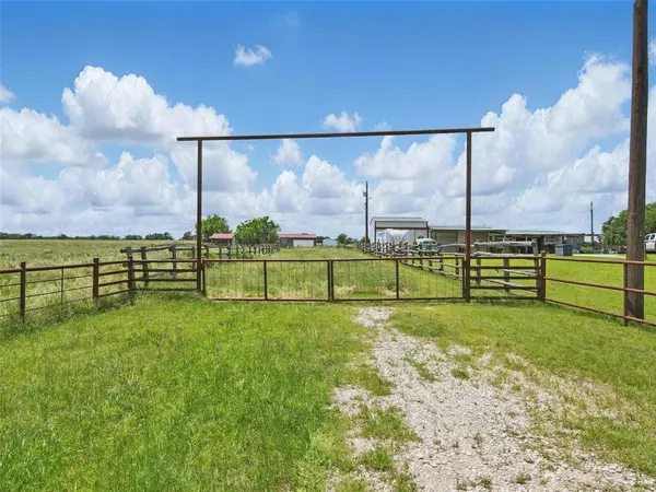 Sanger, TX 76266,8635 Freeman Road