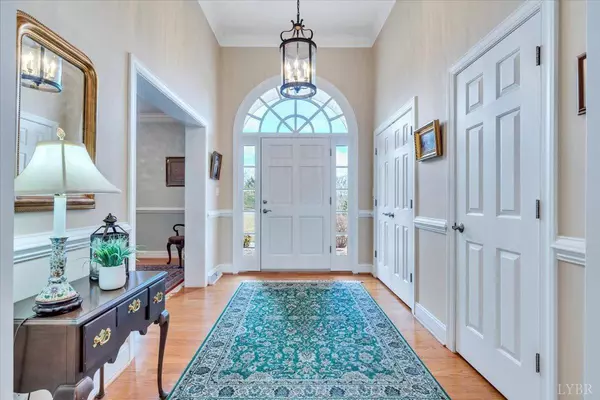 Lynchburg, VA 24503,1122 Boone Hill DR