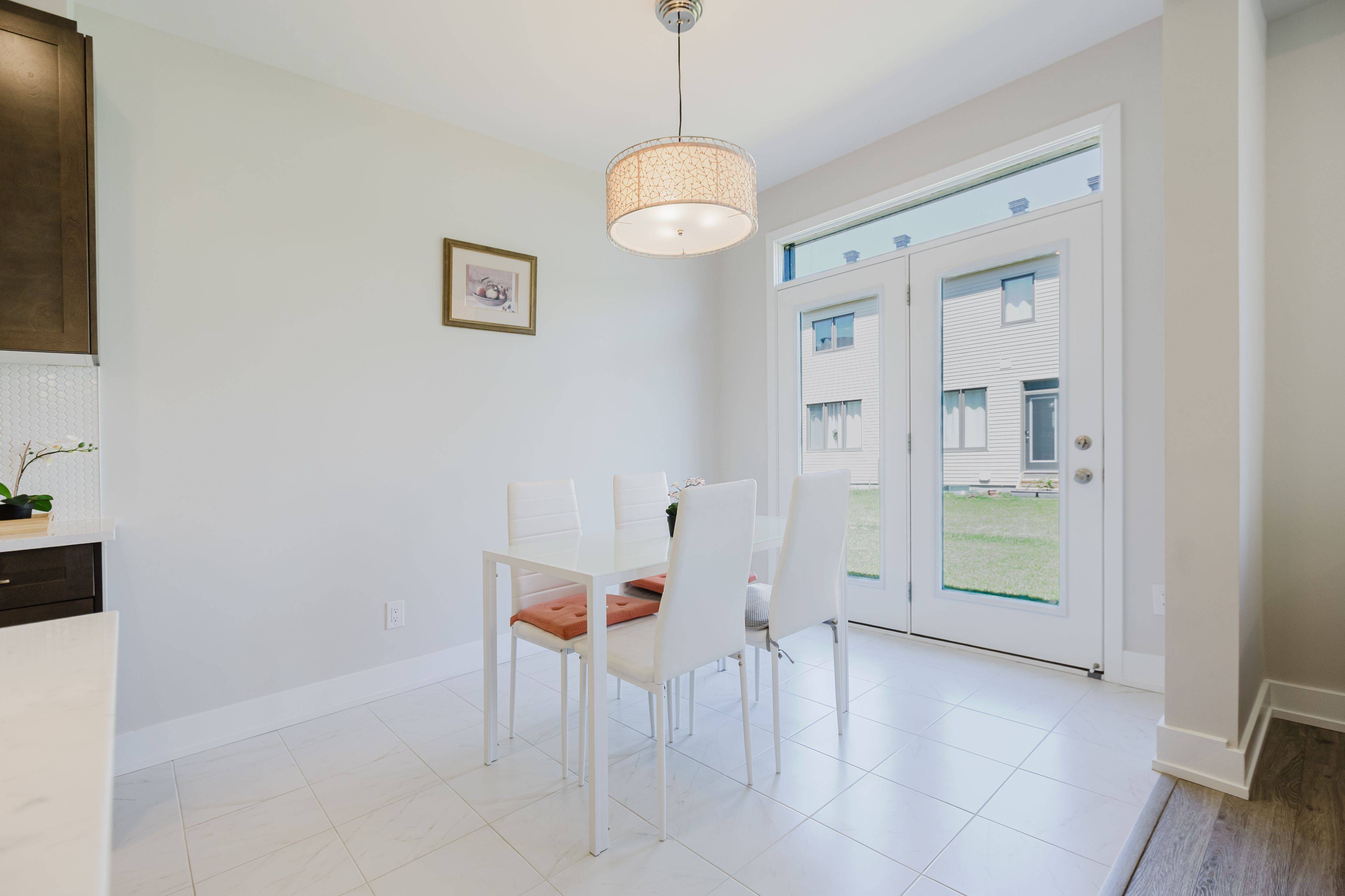 Stittsville - Munster - Richmond, ON K2S 3A4,288 Billrian CRES