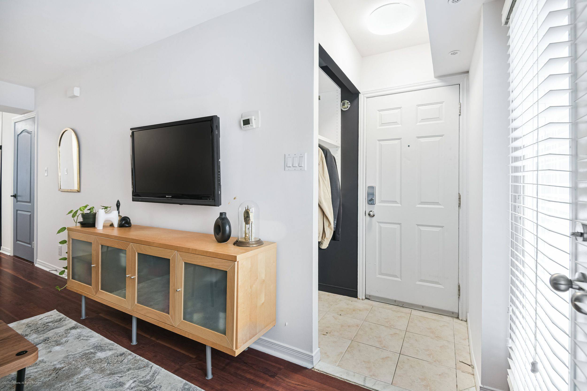 Toronto C01, ON M6J 3W7,12 Sudbury ST #3004