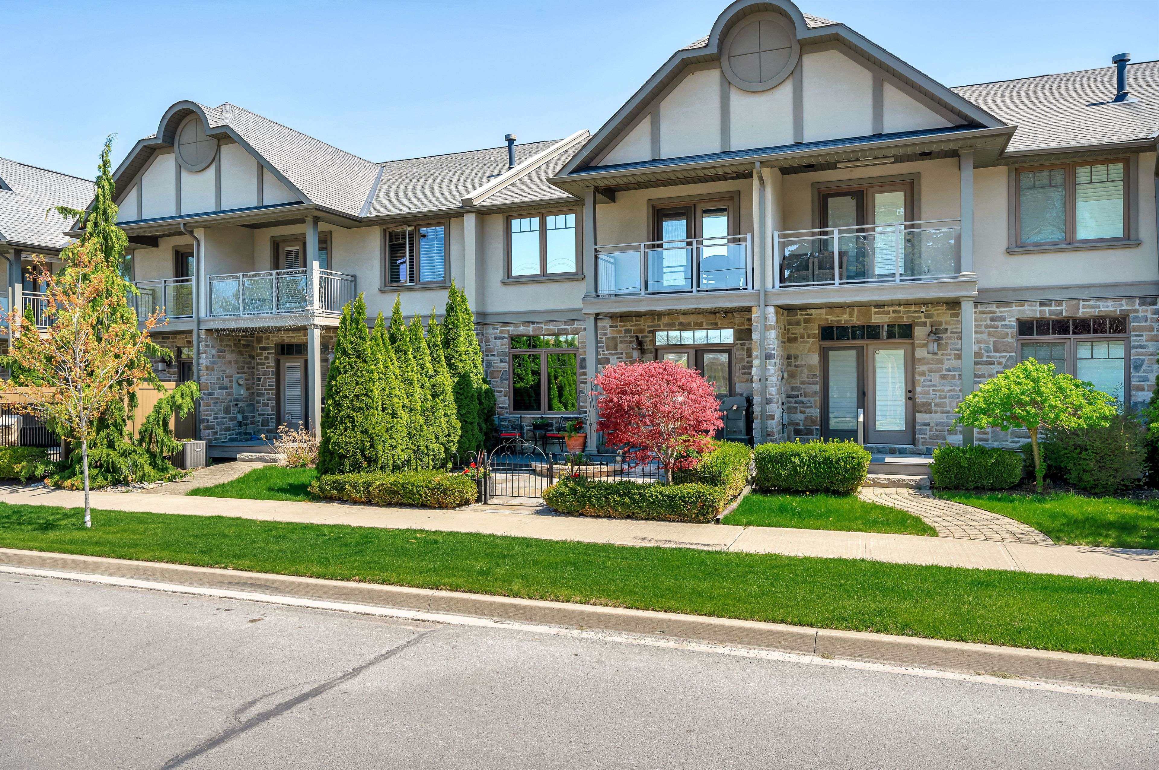 Belleville, ON K8N 0A9,24 South Church ST #44