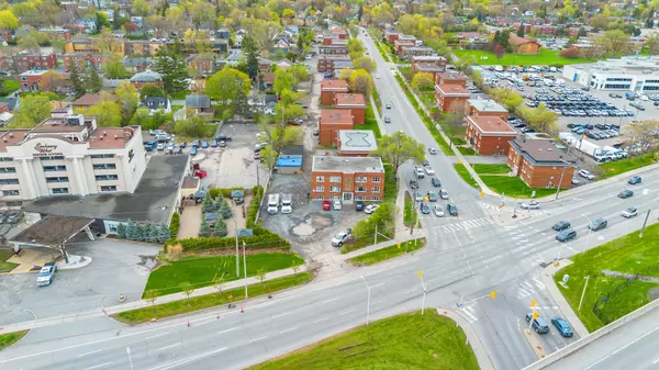 Carlington - Central Park, ON K1Z 7L8,1420-24 Carling AVE